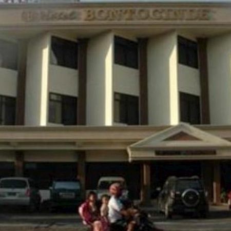 Hotel Bontocinde Makassar Buitenkant foto