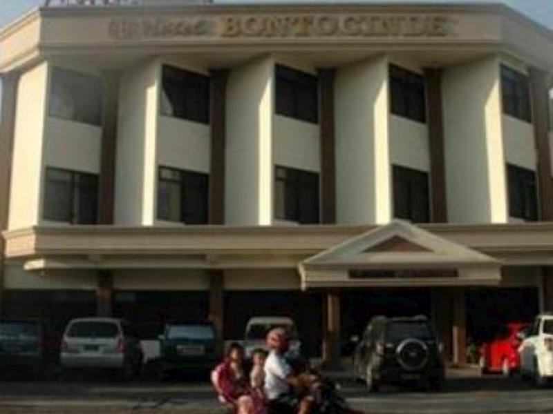 Hotel Bontocinde Makassar Buitenkant foto